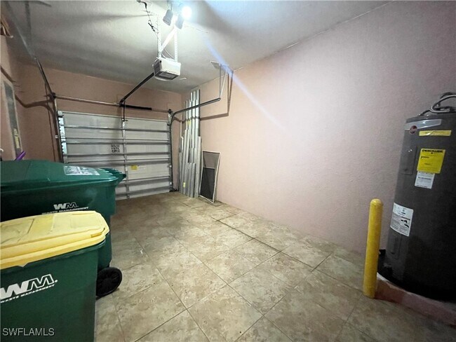 Building Photo - 7051 Ambrosia Ln