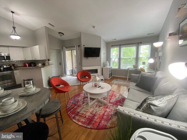 Photo - 2 br, 2 bath Condo - 7782 Mayfair Circle