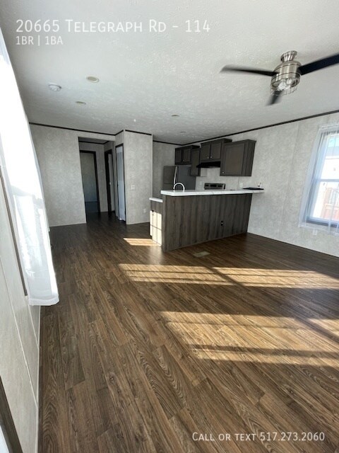 Photo - 20665 Telegraph Rd