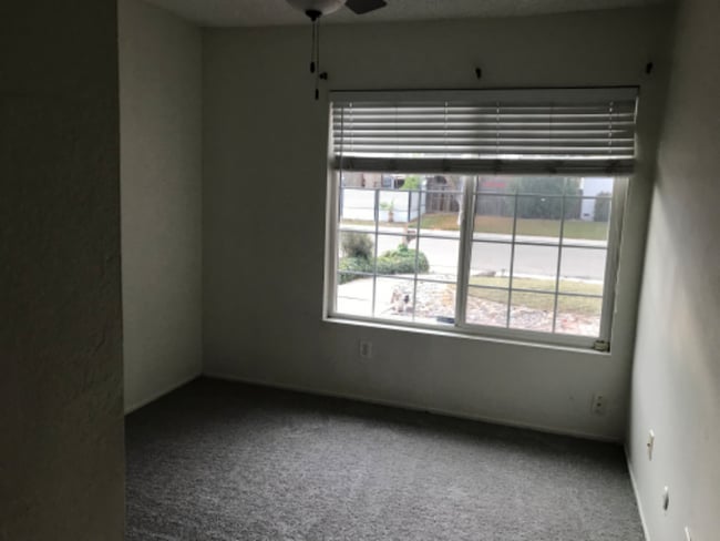 Photo - 1560 McDermott Dr