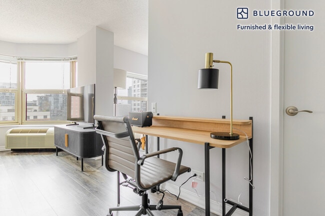 Photo - 8 W Chestnut St Unit FL13-ID1227