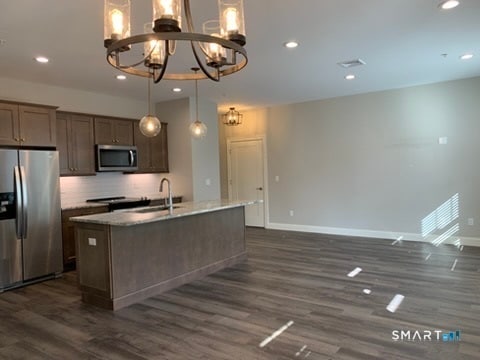Photo - 501 Edgewater Cir