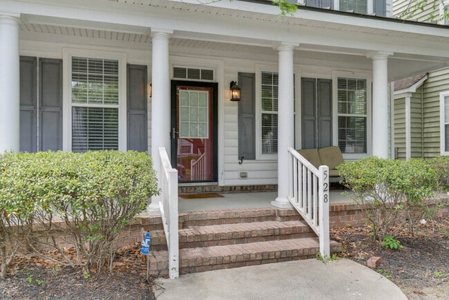 Photo - 528 Normandy St