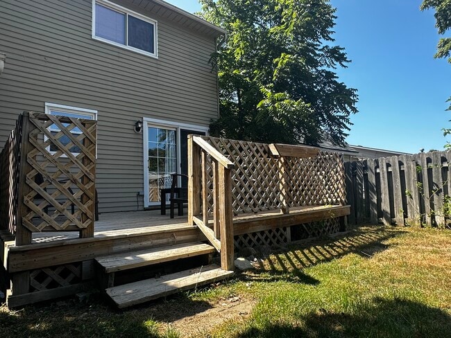 Photo - 871 Shadowrow Ave