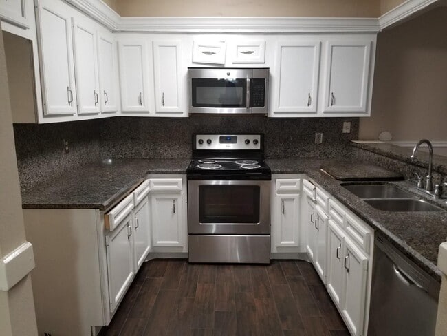 Photo - 12613 Newbrook Dr