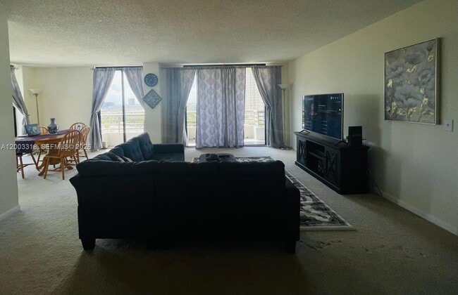 Photo - 3300 NE 191st St Unit 1101