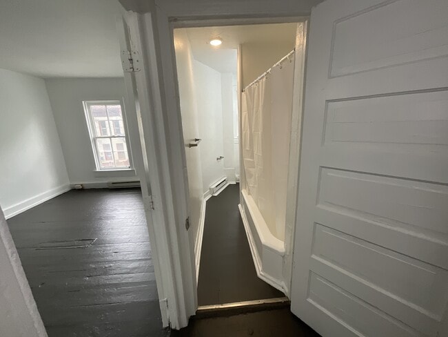 Photo - 626 S Queen St