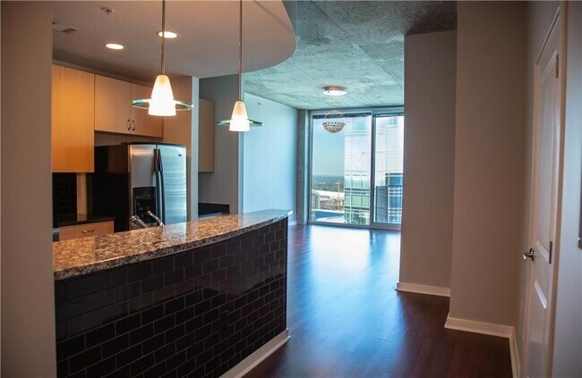 Photo - 400 W Peachtree St NW Unit 2705