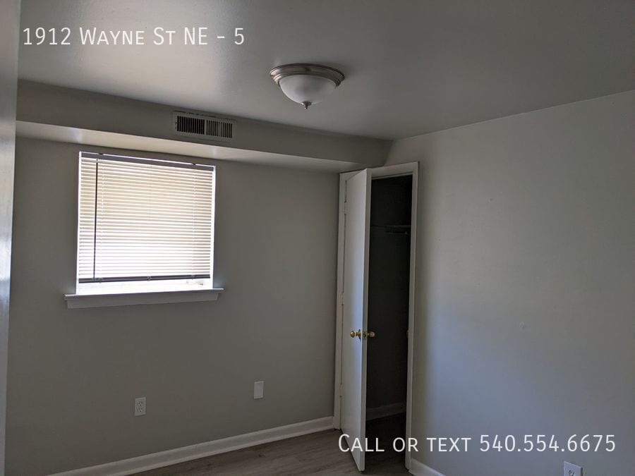 Photo - 1912 Wayne St NE Unit 5