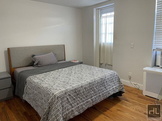 Photo - SENATOR STREET Unit 2