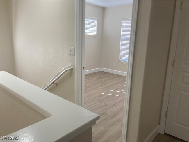 Photo - 9006 Ellenbrook St