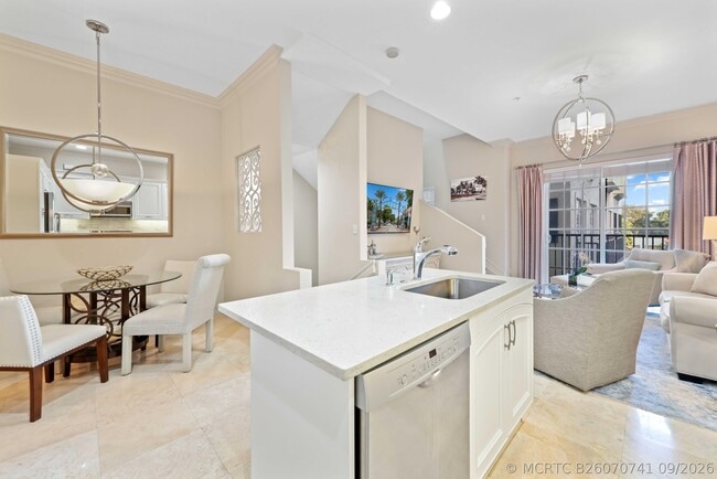 Photo - 150 NE 6th Ave