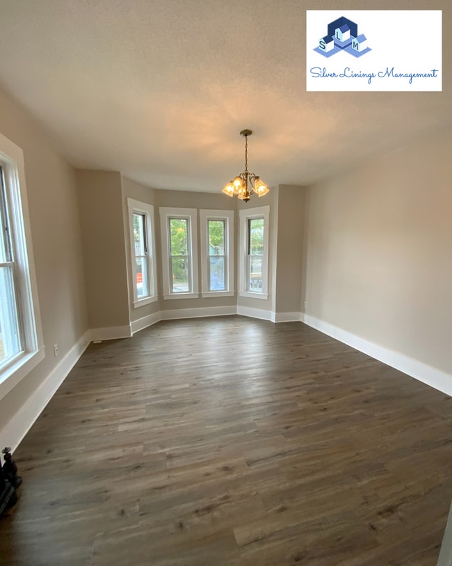 11 Pleasant St Unit 2