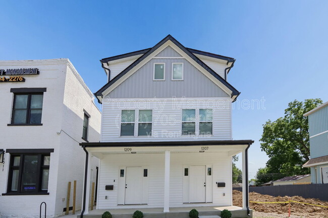 Building Photo - 1209 E Whittier St Unit 1209 E