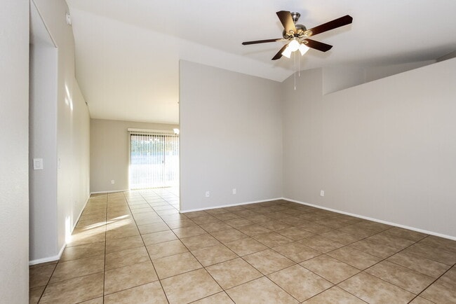 Photo - 717 E Calle Chulo Rd