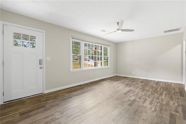 Photo - 33 Smyrna Powder Springs Rd SE