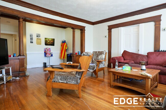 Photo - 1711 Commonwealth Ave Unit 2