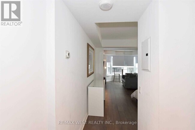 Photo - 155 Yorkville Ave Unit 1209
