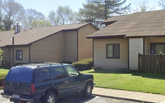 Photo - 512 W High St