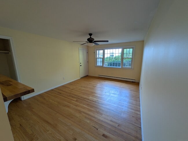 Photo - 24 College St Unit APT 5