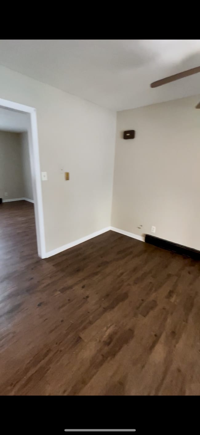 Dining Area - 1950 Park Ave