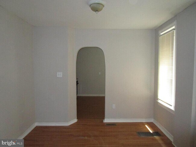 Photo - 4049 N 8th St