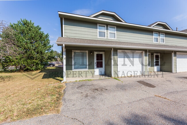 Photo - 1136 Richmond St