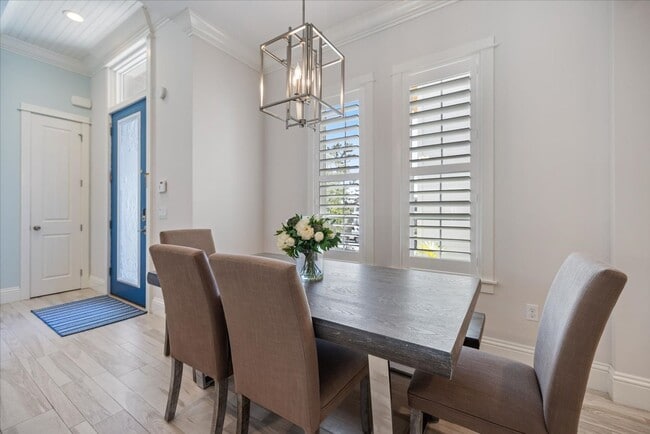 Photo - Furnished, Yearly 4bd Home on Siesta Key