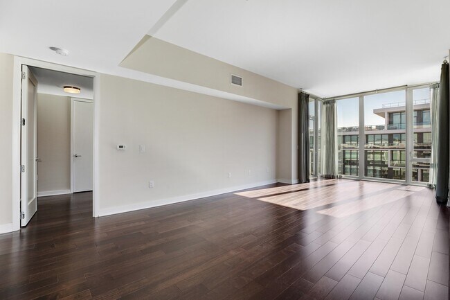 Photo - 1000 Ave at Port Imperial