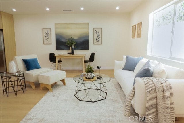 Photo - 17061 Knapp St