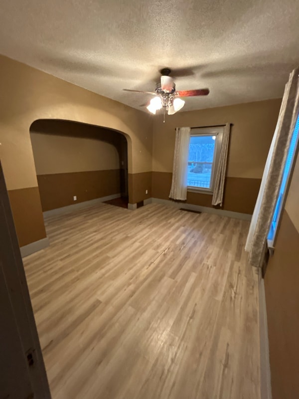 Photo - 828 W Pearl St