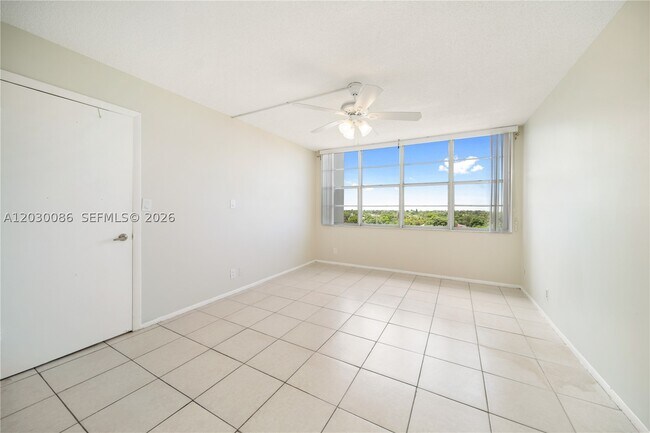 Photo - 16740 NE 9th Ave Unit 609
