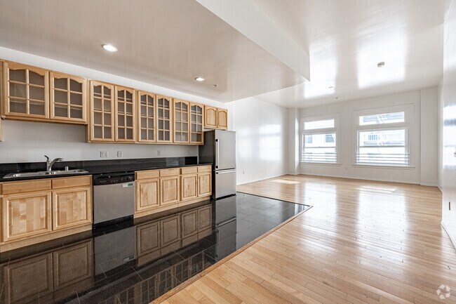1BR, 1.5BA - 1,159SF - KITCHEN