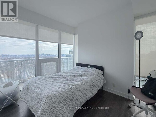 Photo - 15 Holmes Ave Unit 2811