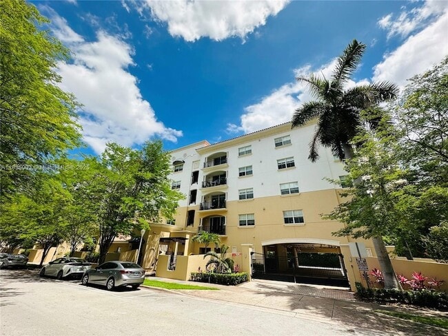 Building Photo - 118 Zamora Ave Unit 308 Rental