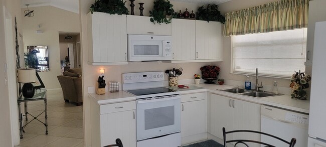 Photo - 2529 Bedford Mews Dr