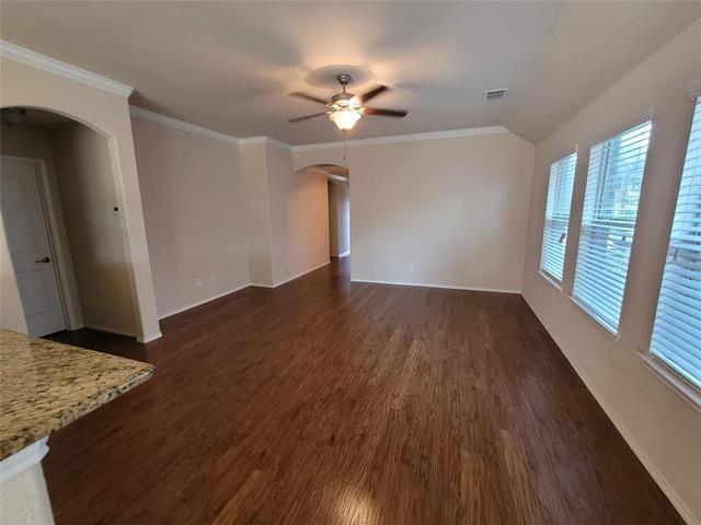 Photo - 8913 Eastwood Ave