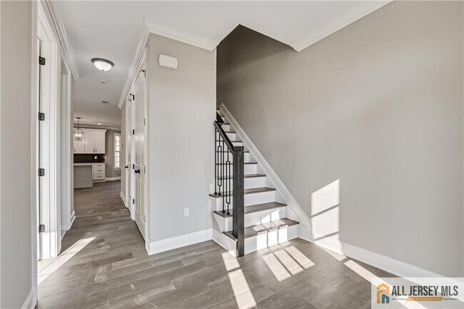 Photo - 10 Hector Ave