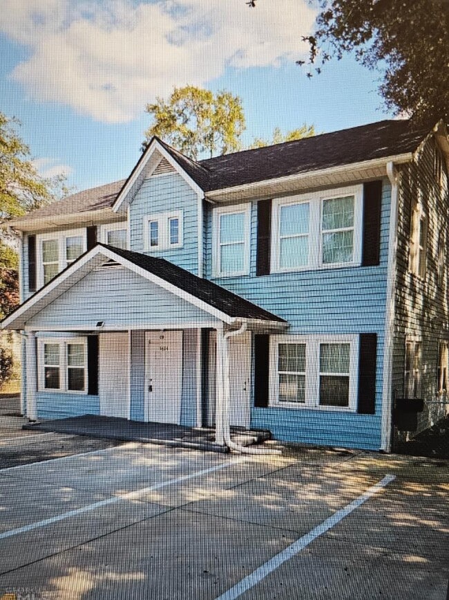 Building Photo - 5614 6th Ave Rental