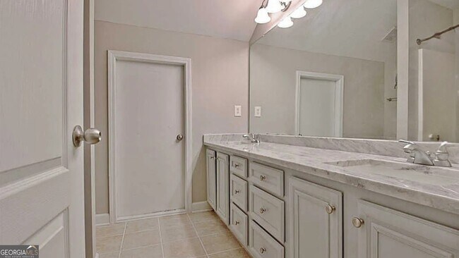 Photo - 2717 Mt Carmel Rd