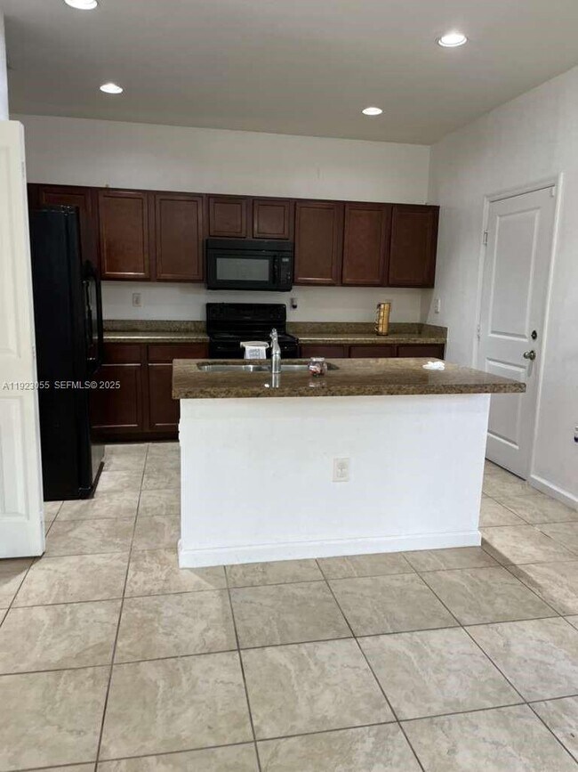 Photo - 11665 SW 244th St