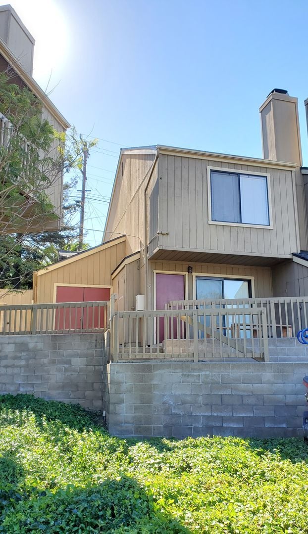 Photo - 750 Chorro St