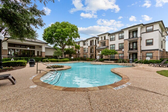 PECAN POINTE