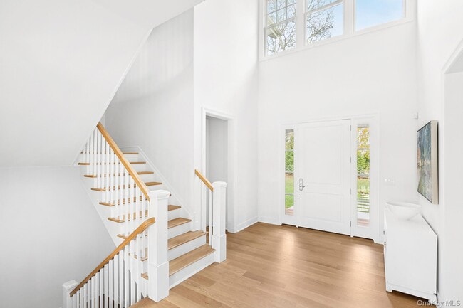 Photo - 165 Oneck Ln