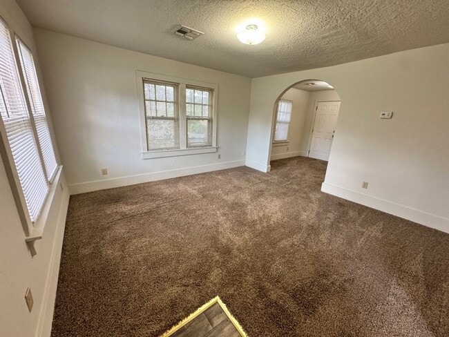 Photo - Game day and private campus parking, this cute 1 bed is conveniently located and ready for move in!
