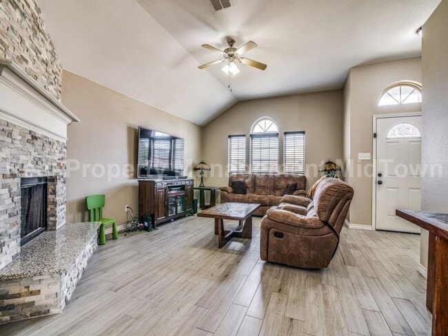 Photo - Stylishly Updated 3-Bedroom Home with Mode...