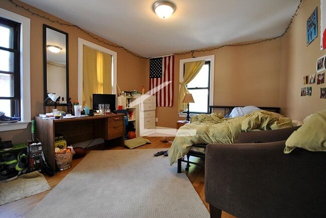 Photo - Charming 5 Bedroom