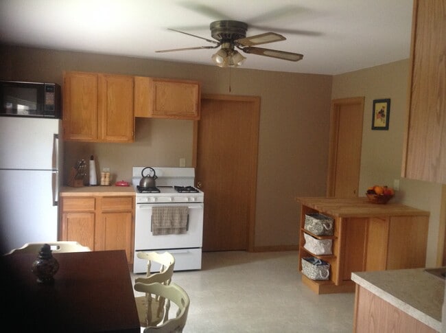 Photo - 1920 N Water St