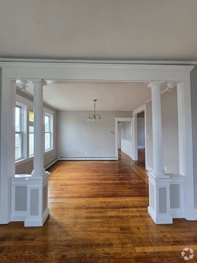 Building Photo - 360 Academy Ave Rental