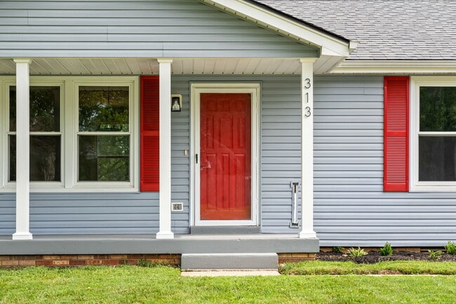 Photo - 313 Grassland Dr